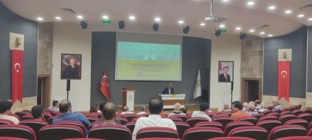 Büyükelçi Prof. Dr. Mahmut Erol Kılıç ile Mesleki Söyleşi